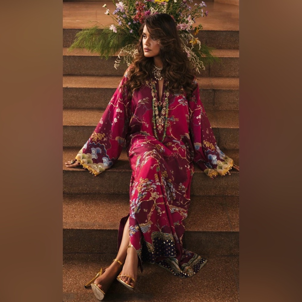 Pakistani clothes Crimson Kaftan - Magenta